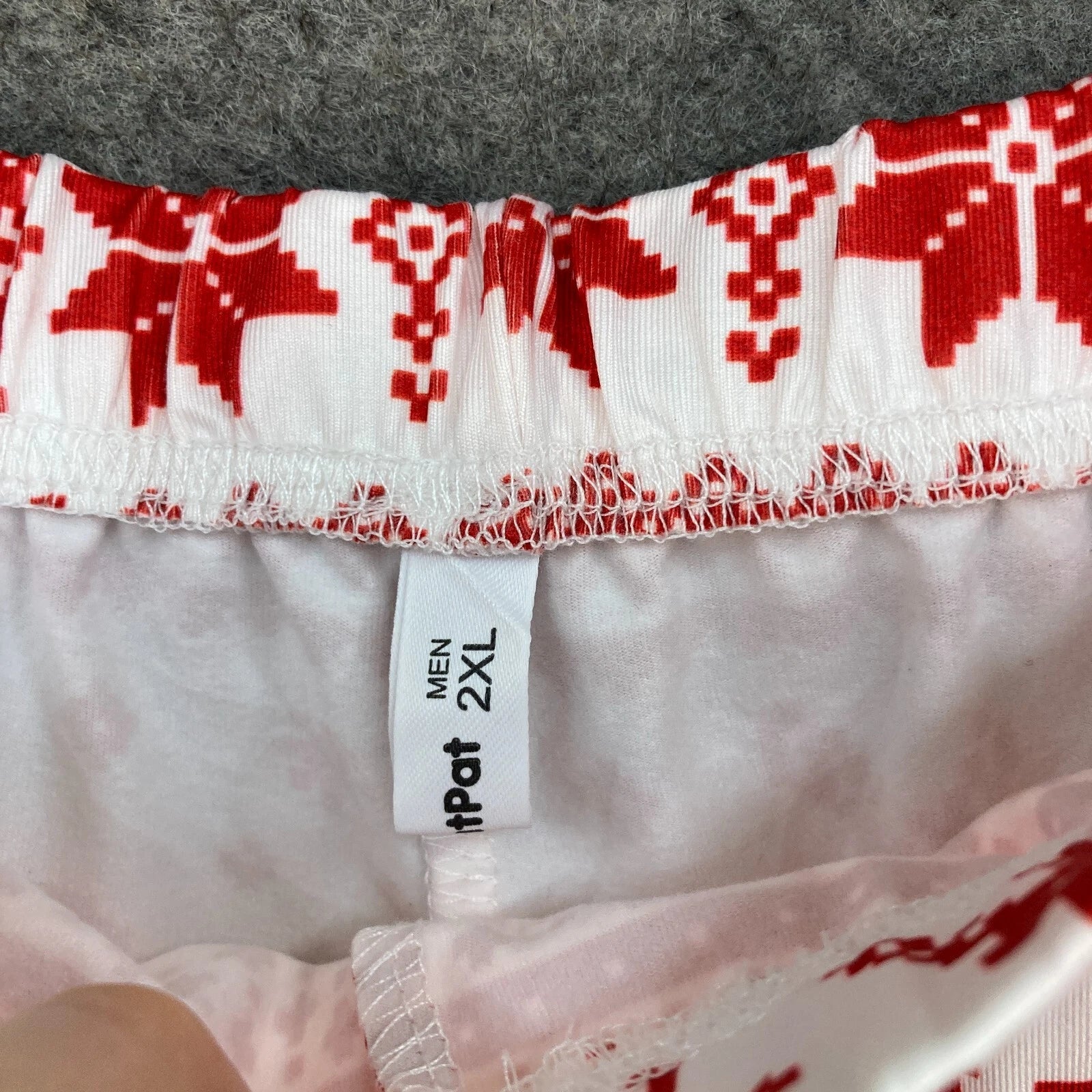 Unbranded Christmas Pyjamas Mens Size 2XL Two Piece Shirt Pants 10303