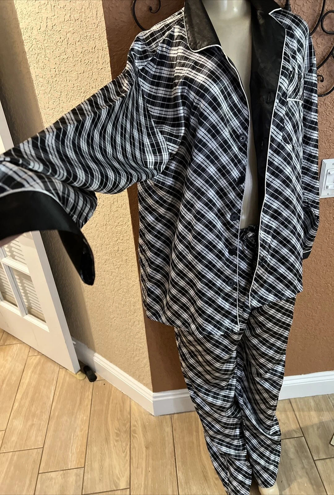 Steve Harvey Black & White Plaid  Men's   2 Pc Pajama Set  NWTS yb2