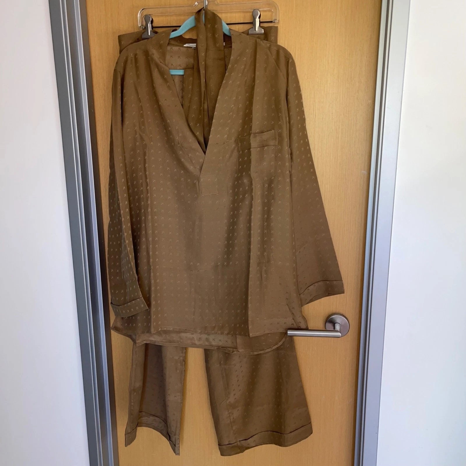 Vintage Mens Pajama Set Size 48 Tan 3 Piece Pockets Belted Pure Silk Italy