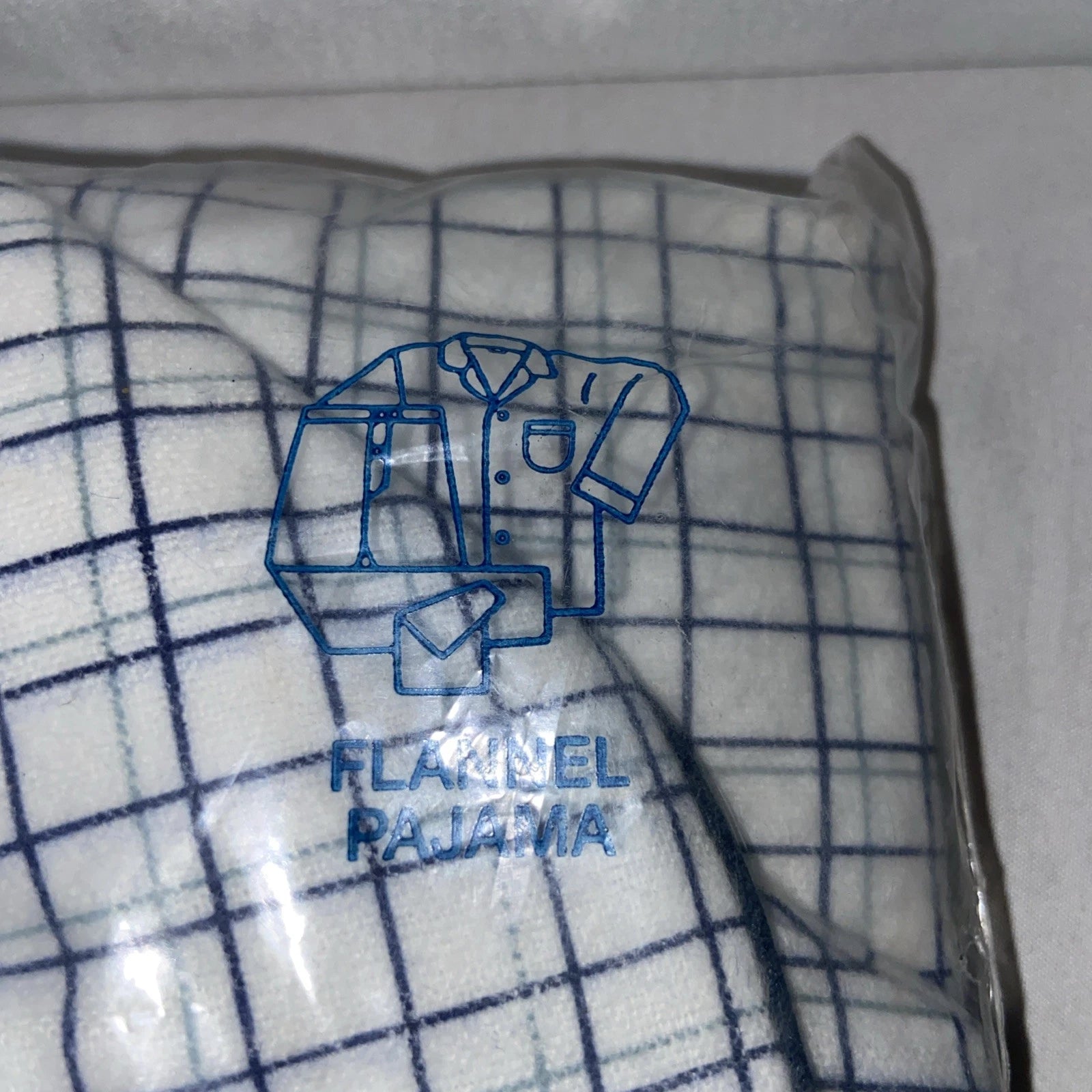 Munsingwear Sleepwear Flannel Pajama NEW IN PACKAGE Size Small L23